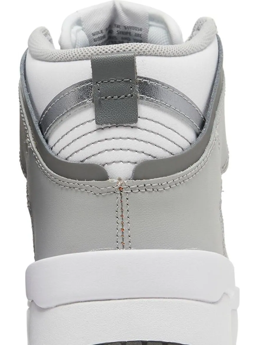 Кроссовки Nike Wmns Dunk High Up 'Light Smoke Grey' — изображение 7 из 8, белый