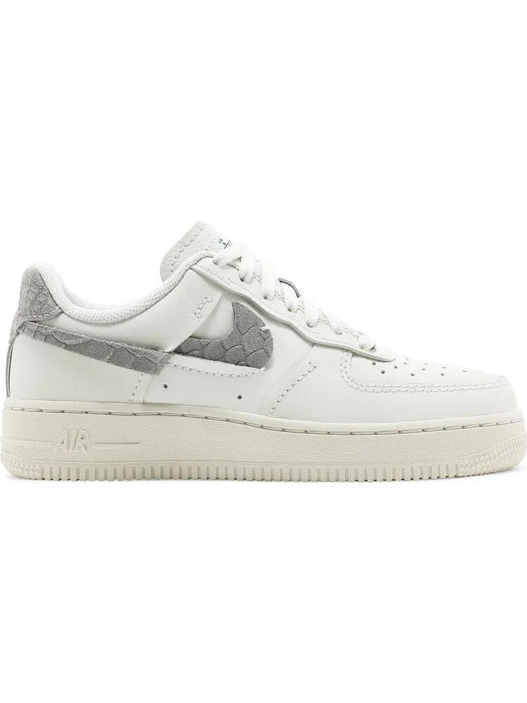 Женские кроссовки Nike Air Force 1 LXX 'Sea Glass Python' — изображение 1 из 8, бежевый