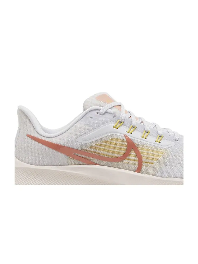 Кроссовки Nike Wmns Air Zoom Pegasus 39 'Whisper Madder Root' — изображение 3 из 9, белый/светлый
