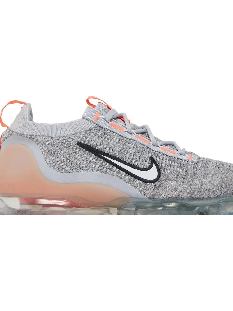 Кроссовки Nike Air VaporMax 2021 Flyknit 'Grey Fog Bright Mango' — изображение 2 из 8, серый
