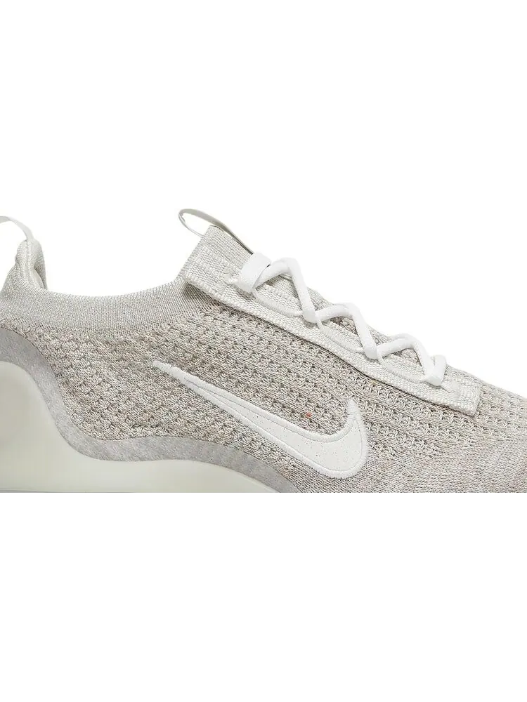 Кроссовки Nike Wmns Air VaporMax 2021 Flyknit 'Oatmeal' — изображение 2 из 8, белый