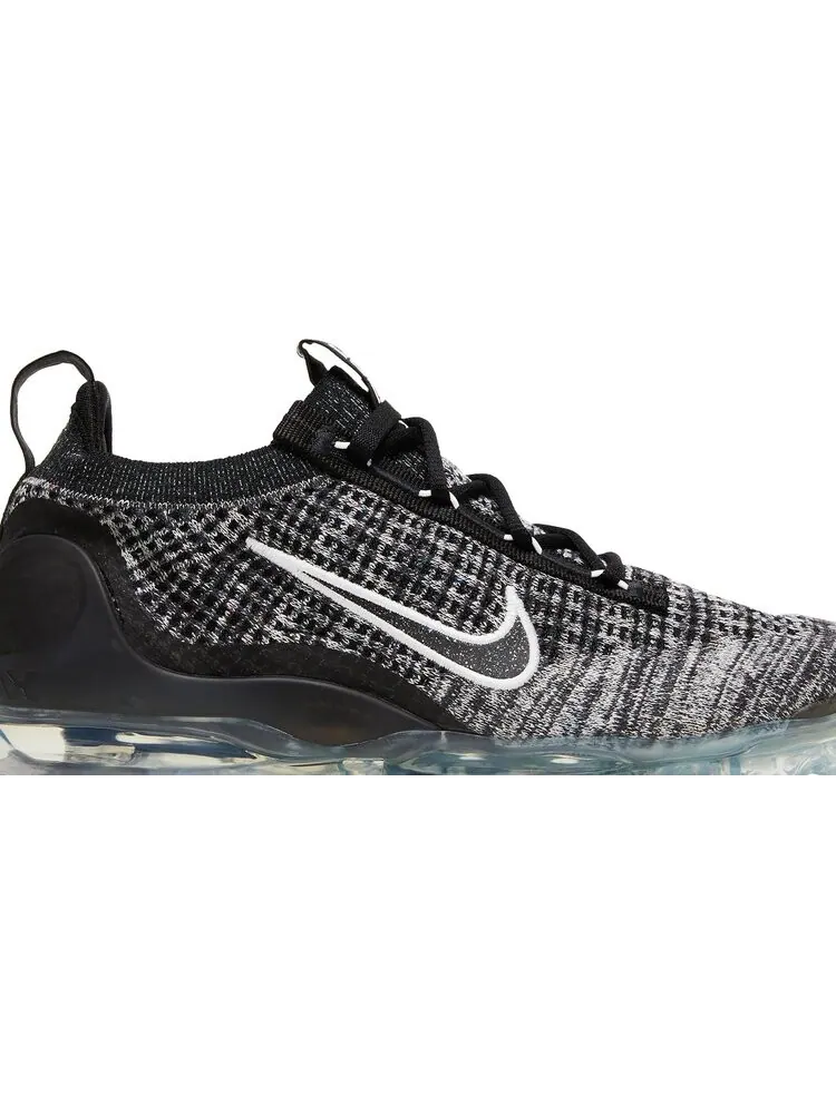 Кроссовки Nike Wmns Air VaporMax 2021 Flyknit 'Oreo' — изображение 2 из 8, черный