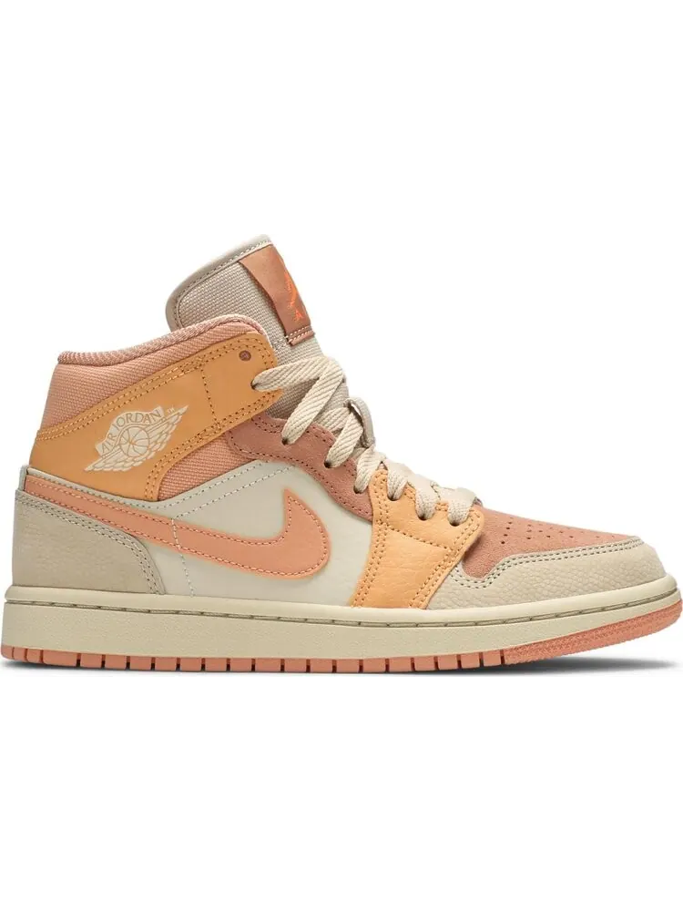 Кроссовки Wmns Air Jordan 1 Mid Apricot — изображение 1 из 8, оранжевый