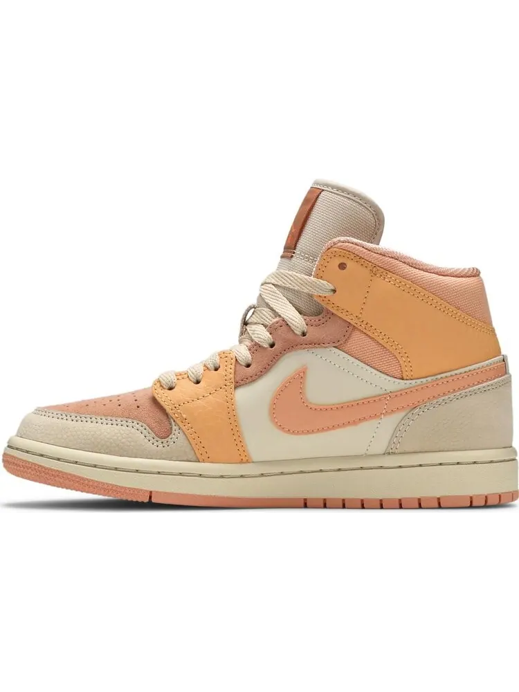 Кроссовки Wmns Air Jordan 1 Mid Apricot — изображение 3 из 8, оранжевый