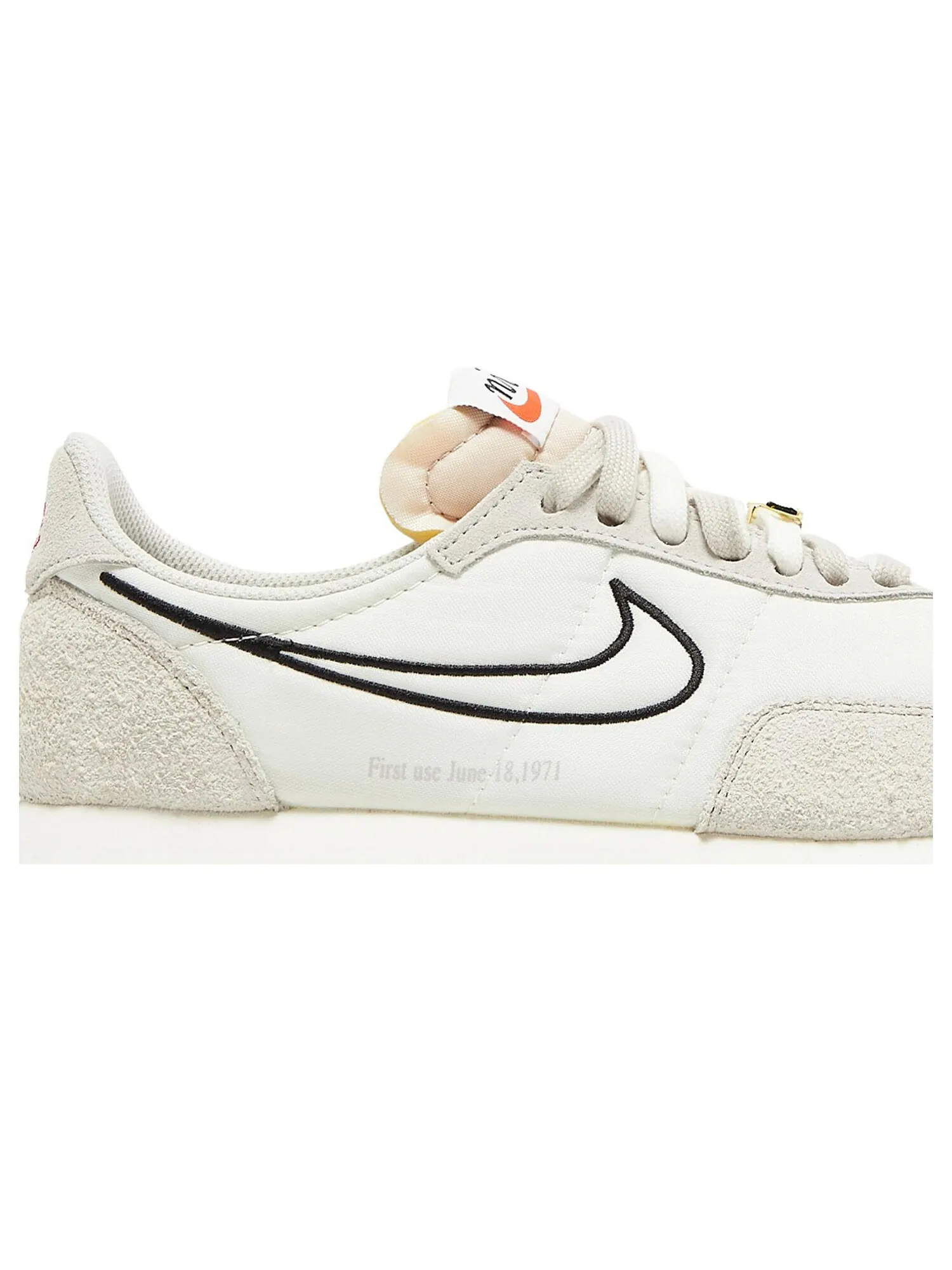 Кроссовки Nike Waffle Trainer 2 'First Use - Sail' — изображение 2 из 8, бежевый