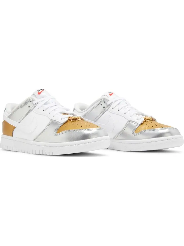 Кроссовки Nike Wmns Dunk Low SE 'Silver Gold Metallic' — изображение 8 из 8, белый