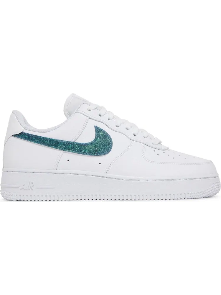 Кроссовки Nike Wmns Air Force 1 Low 'Glitter Swoosh - Celery' — изображение 1 из 8, белый