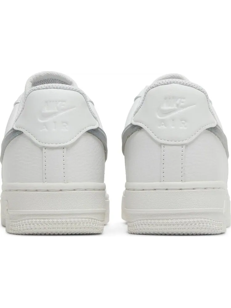 Кроссовки Nike Wmns Air Force 1 '07 Essential 'Summit White Dusty Sage' — изображение 6 из 8, белый