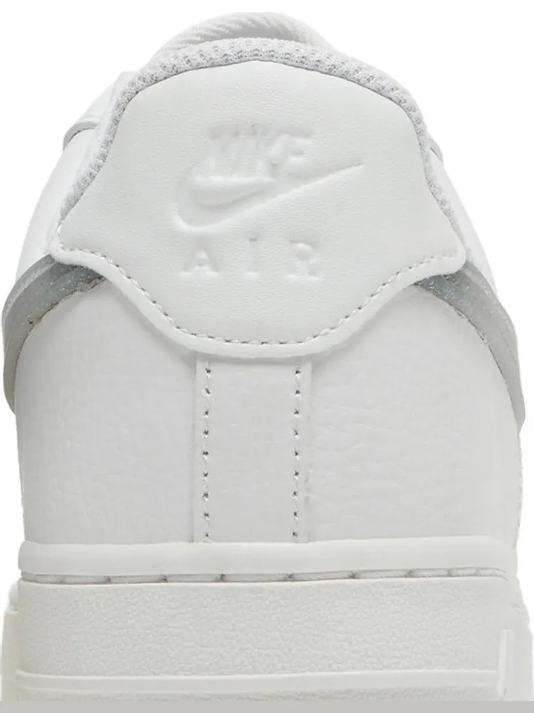 Кроссовки Nike Wmns Air Force 1 '07 Essential 'Summit White Dusty Sage' — изображение 7 из 8, белый