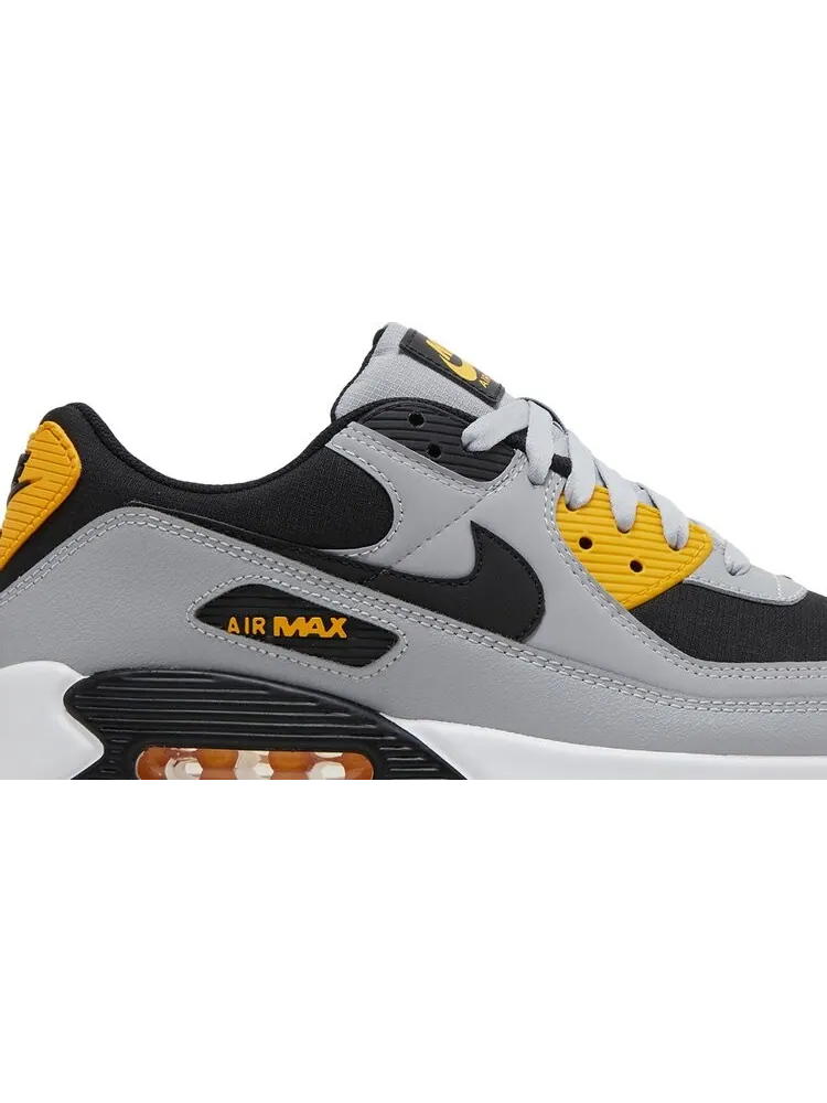 Кроссовки Nike Air Max 90 'Classic Batman' — изображение 2 из 8, серый