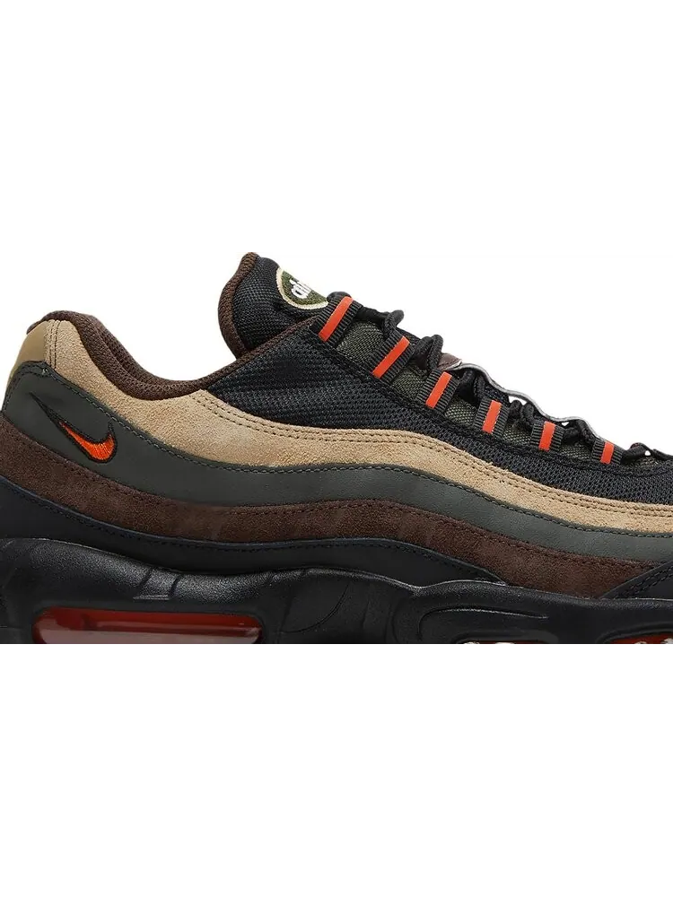 Кроссовки Nike Air Max 95 'Dark Army' — изображение 2 из 8, зеленый