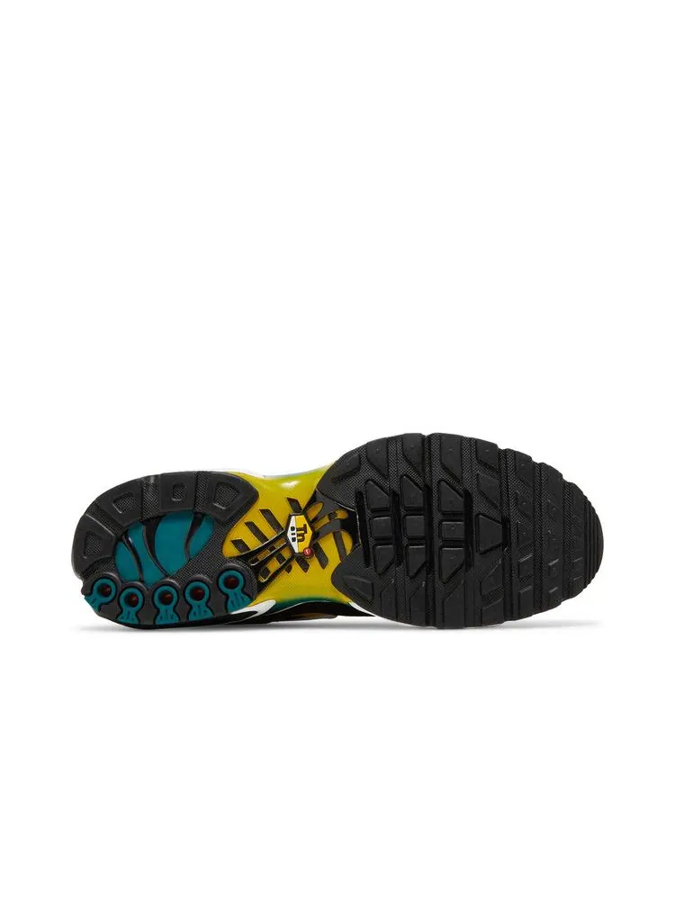 Кроссовки Nike Air Max Plus 'Black University Gold Spruce' — изображение 5 из 9