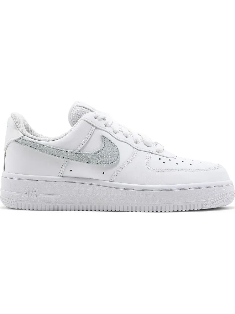 Кроссовки Nike Wmns Air Force 1 '07 'Glacier Blue' — изображение 1 из 8, белый