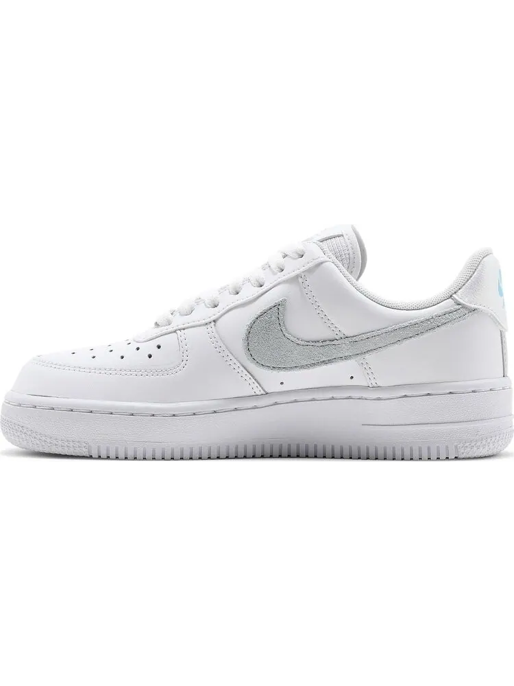 Кроссовки Nike Wmns Air Force 1 '07 'Glacier Blue' — изображение 3 из 8, белый