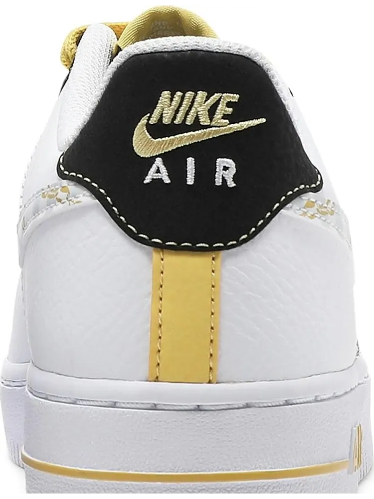 Кроссовки Nike Air Force 1 '07 LV8 GS 'Gold Links Zebra Print' — изображение 7 из 8, белый