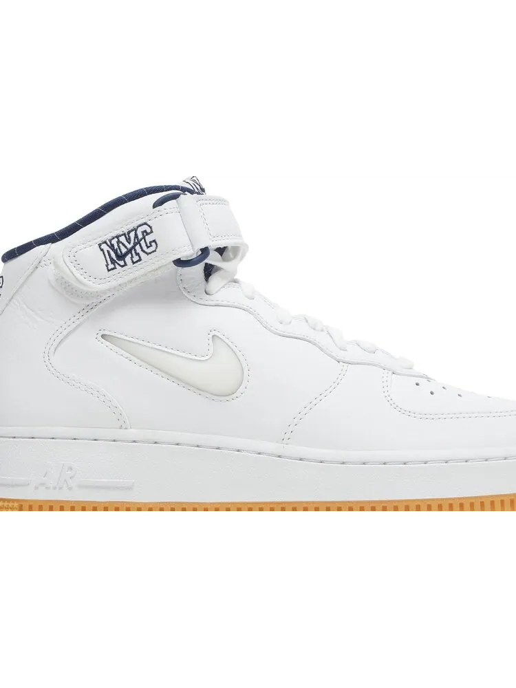 Кроссовки Nike Air Force 1 Mid Jewel QS 'NYC - Yankees' — изображение 2 из 9, белый