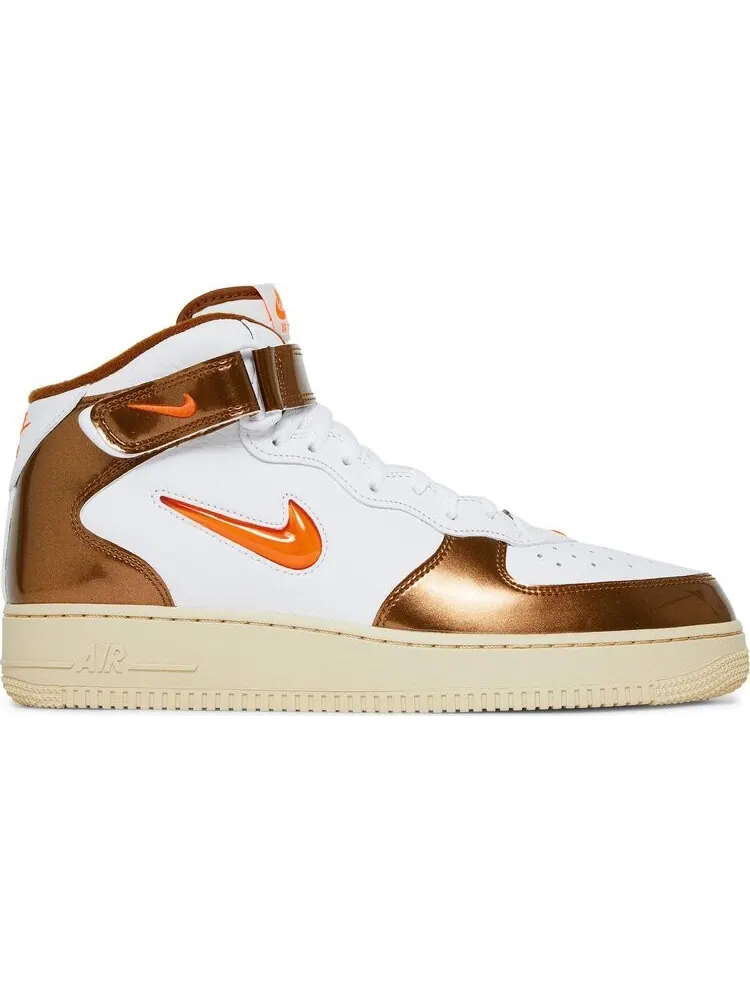 Кроссовки Nike Air Force 1 Mid QS 'Ale Brown' — изображение 1 из 8, белый