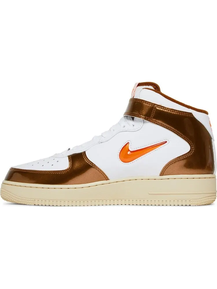 Кроссовки Nike Air Force 1 Mid QS 'Ale Brown' — изображение 3 из 8, белый