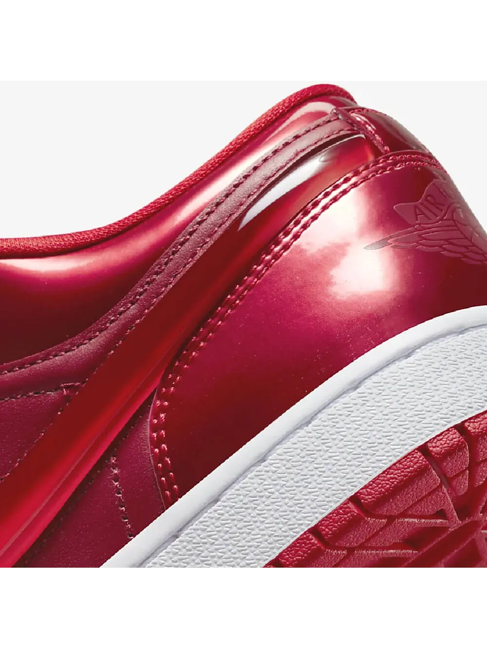 Кроссовки Nike Air Jordan 1 Low SE — изображение 8 из 8, красный/белый
