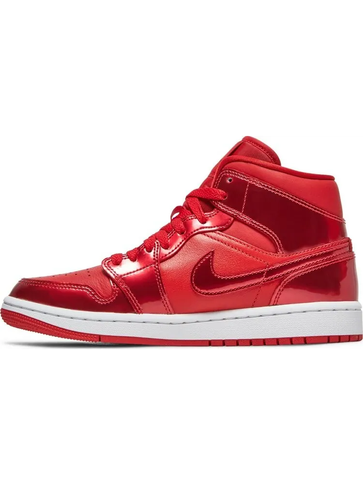 Кроссовки Wmns Air Jordan 1 Mid SE University Red Pomegranate — изображение 3 из 8, красный