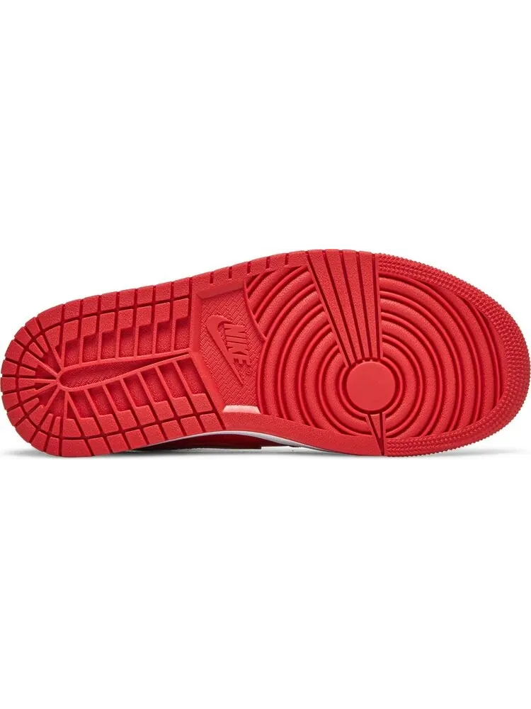 Кроссовки Wmns Air Jordan 1 Mid SE University Red Pomegranate — изображение 4 из 8, красный
