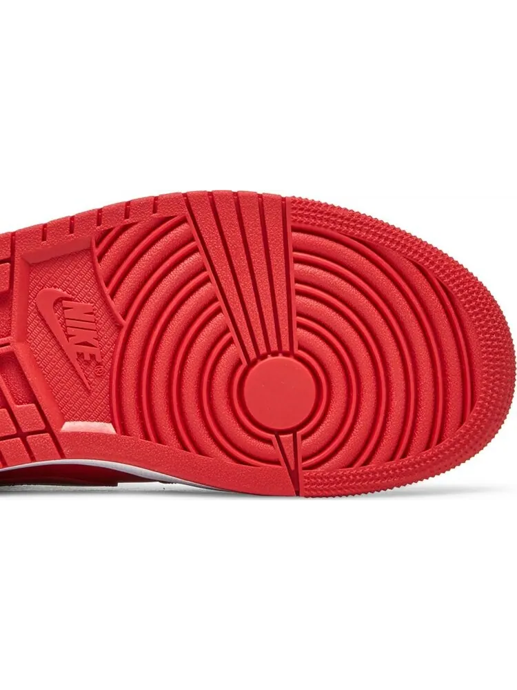 Кроссовки Wmns Air Jordan 1 Mid SE University Red Pomegranate — изображение 5 из 8, красный