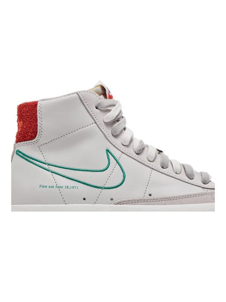 Кроссовки Nike Wmns Blazer Mid '77 SE 'First Use - Green Noise' — изображение 3 из 9