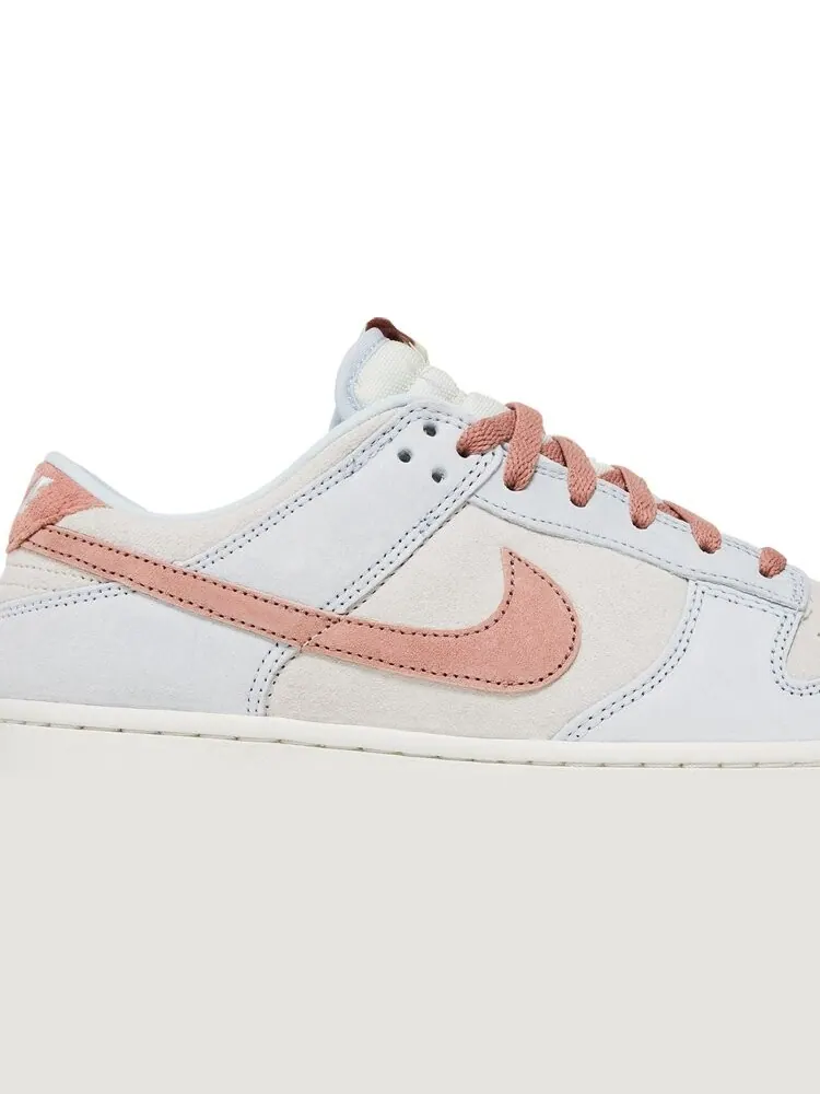 Кроссовки Nike Dunk Low Premium 'Fossil Rose' — изображение 2 из 8, белый