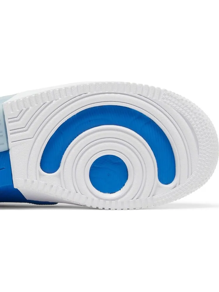 Кроссовки Nike Air Force 1 React 'White Light Photo Blue' — изображение 5 из 8, белый