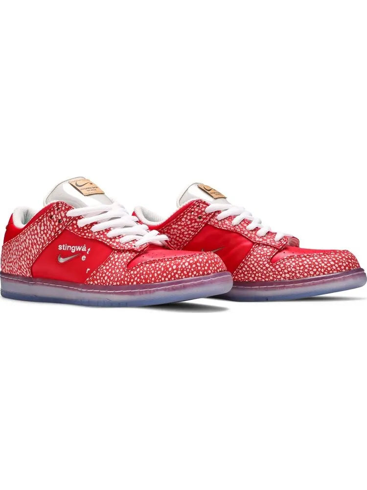Кроссовки Nike Stingwater x Dunk Low SB 'Magic Mushroom' — изображение 8 из 10, красный