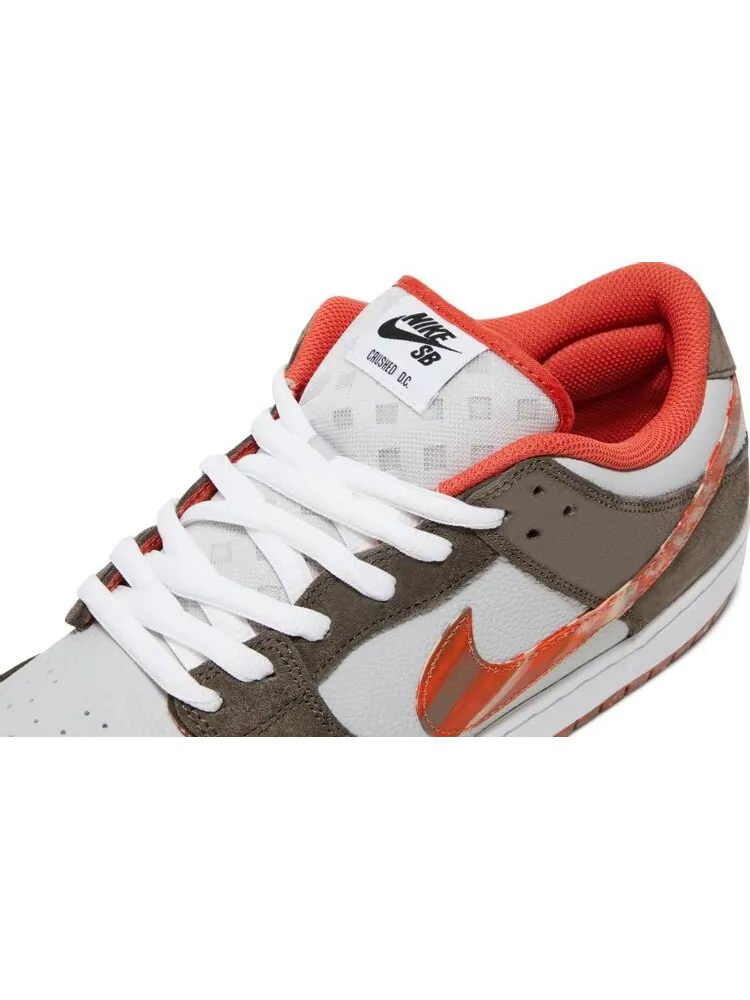 Кроссовки Nike Crushed D.C. x Dunk Low SB 'Golden Hour' — изображение 10 из 10, белый