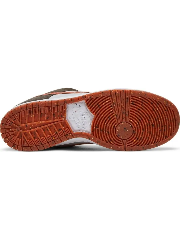 Кроссовки Nike Crushed D.C. x Dunk Low SB 'Golden Hour' — изображение 4 из 10, белый
