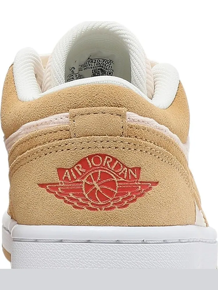 Кроссовки Wmns Air Jordan 1 Low SE Twine — изображение 7 из 8, загар