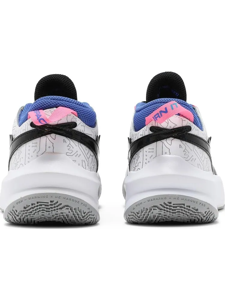 Кроссовки Nike Space Jam x Team Hustle D10 SE GS 'Computer Chip' — изображение 6 из 8, белый