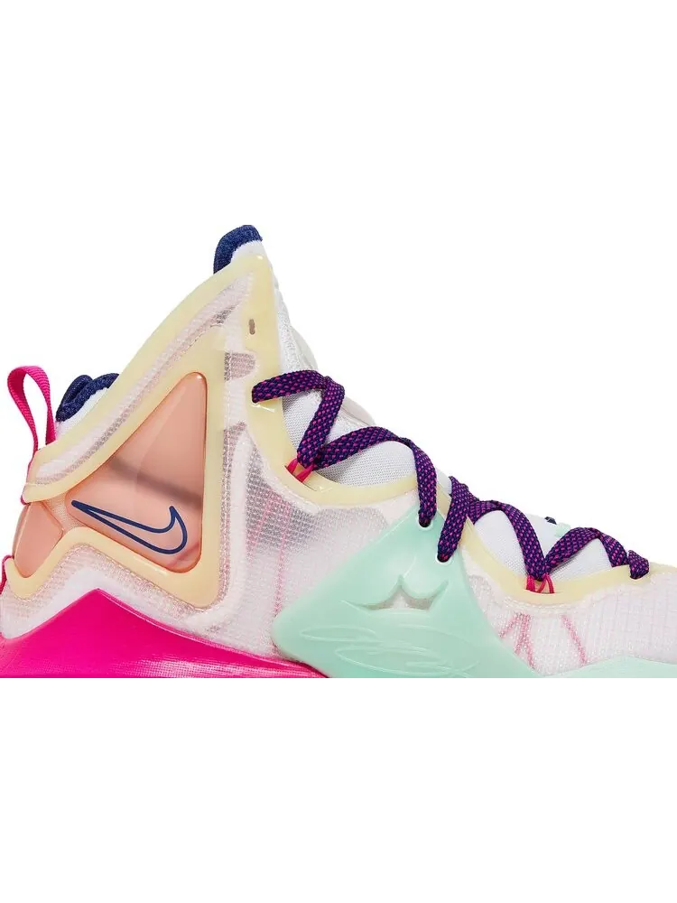 Кроссовки Nike LeBron 19 'Valentine's Day' — изображение 2 из 8, белый