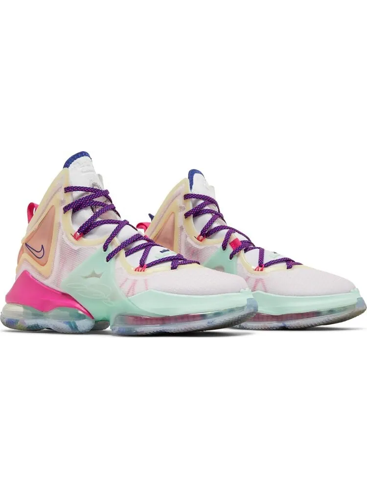 Кроссовки Nike LeBron 19 EP 'Valentine's Day' — изображение 8 из 8, белый