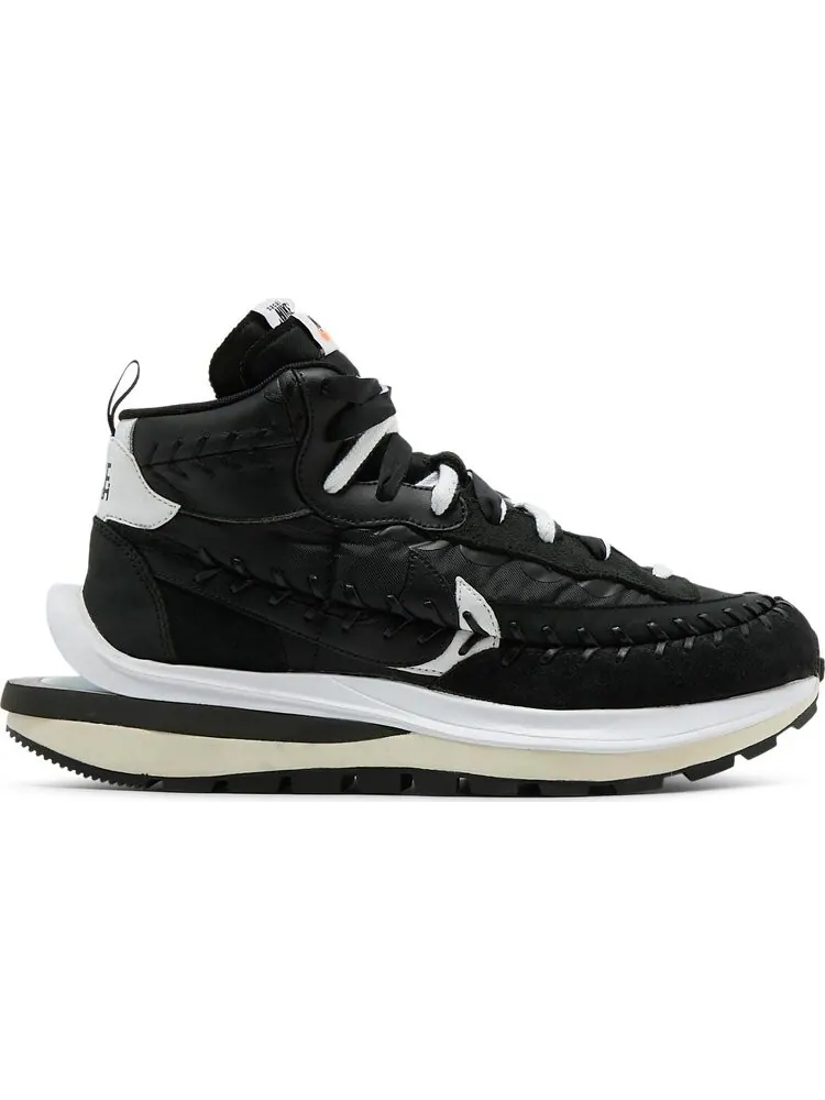 Кроссовки Nike sacai x Jean Paul Gaultier x VaporWaffle 'Black' — изображение 1 из 8, черный