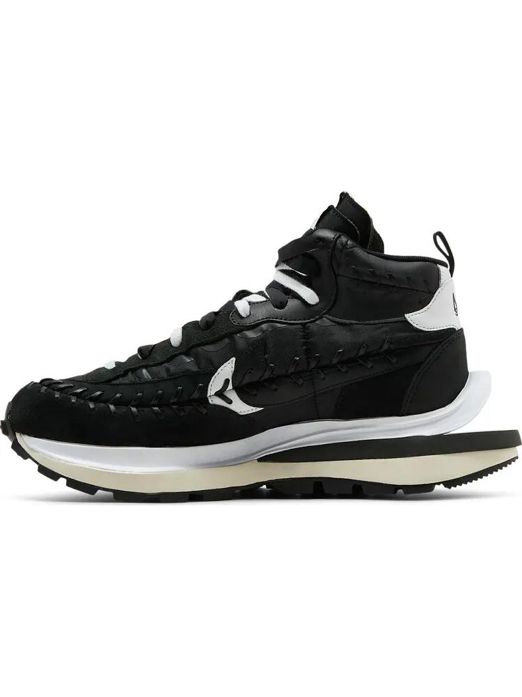 Кроссовки Nike sacai x Jean Paul Gaultier x VaporWaffle 'Black' — изображение 3 из 8, черный