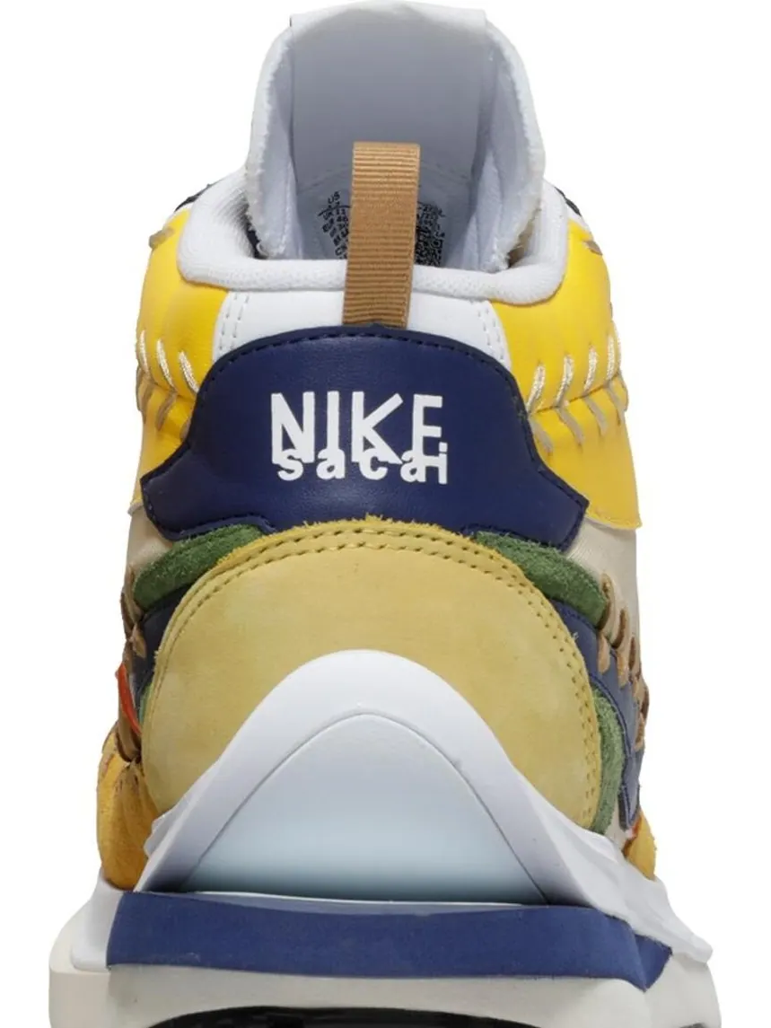 Кроссовки Nike sacai x Jean Paul Gaultier x VaporWaffle 'Sesame' — изображение 7 из 10, загар