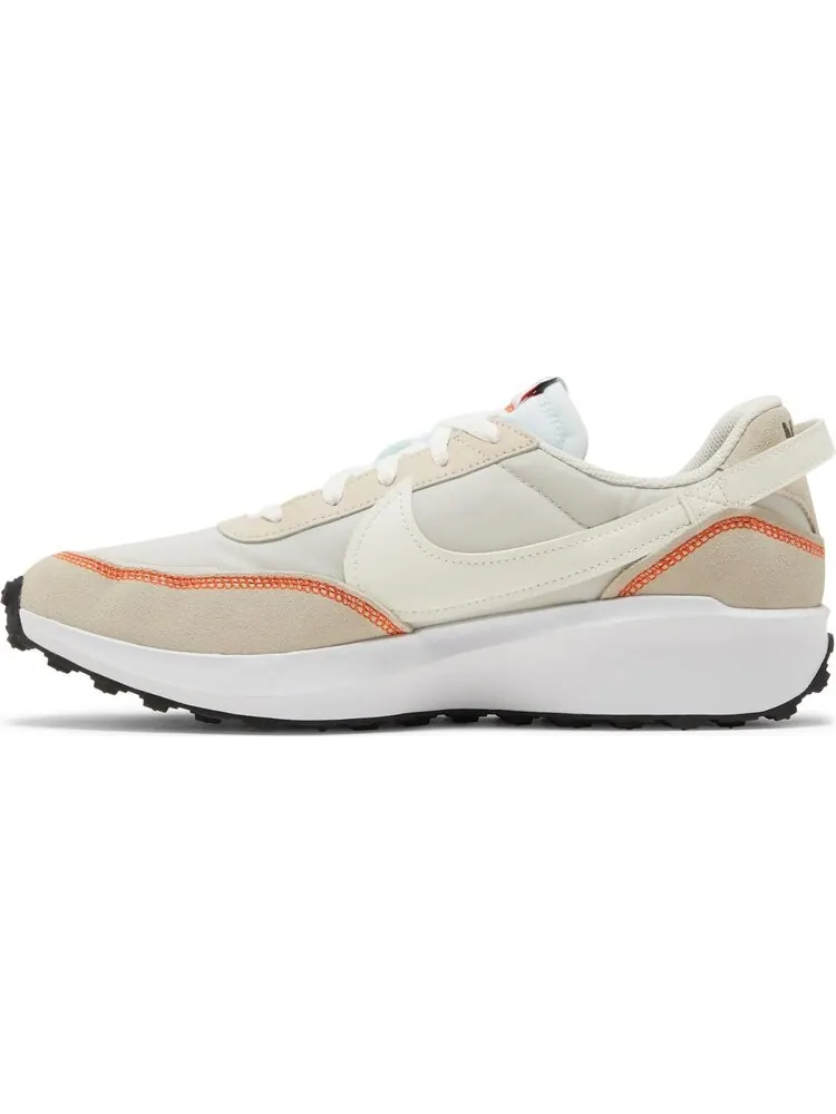 Кроссовки Nike Waffle Debut 'Light Orewood Brown Sail' — изображение 3 из 8, коричневый