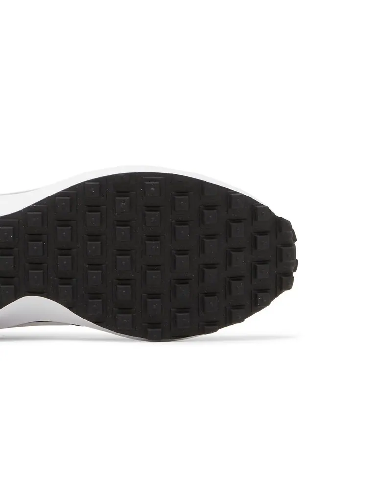 Кроссовки Wmns Waffle Debut 'Black White' — изображение 5 из 8, белый