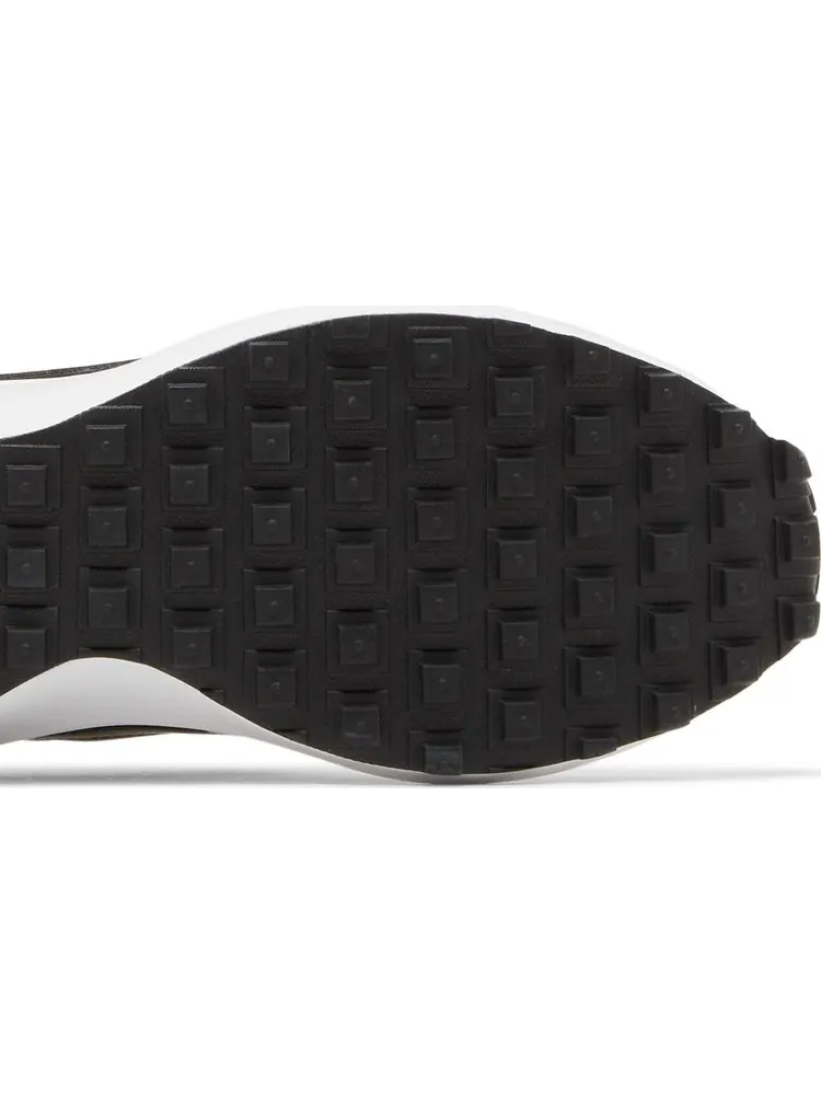 Кроссовки Nike Wmns Waffle Debut 'Sanddrift Black' — изображение 5 из 8, бежевый