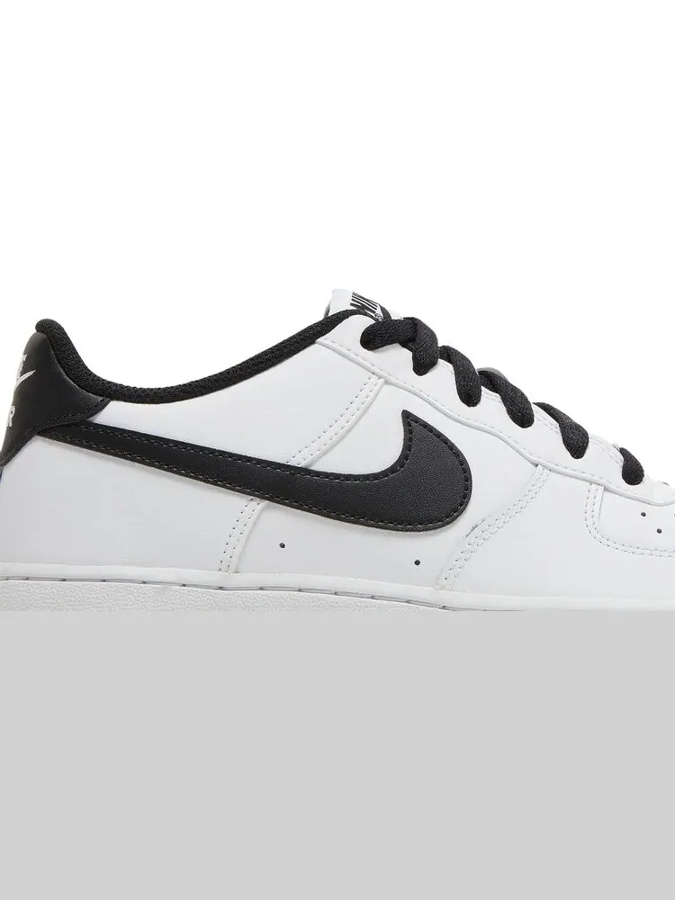 Кроссовки Nike Air Force 1 '06 GS 'White Black' — изображение 2 из 8, белый