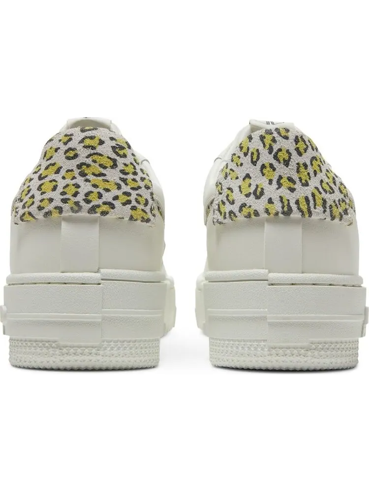 Женские кроссовки Nike Air Force 1 Pixel SE 'Leopard' — изображение 6 из 8, белый