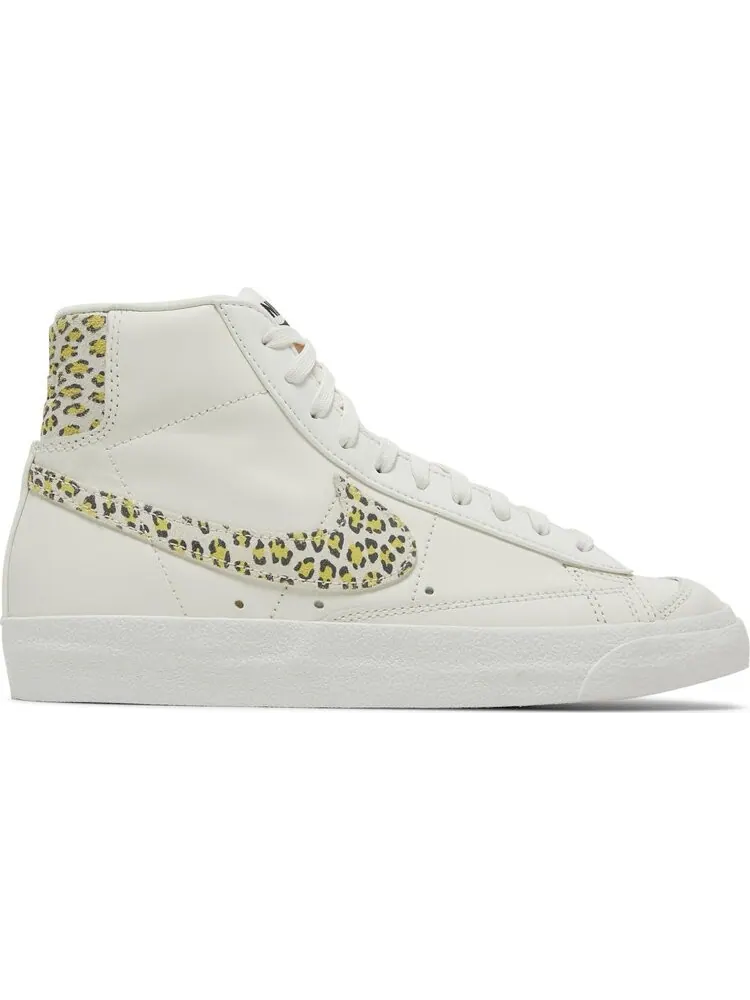 Кроссовки Nike Wmns Blazer Mid '77 SE 'Lemon Leopard' — изображение 1 из 8, белый