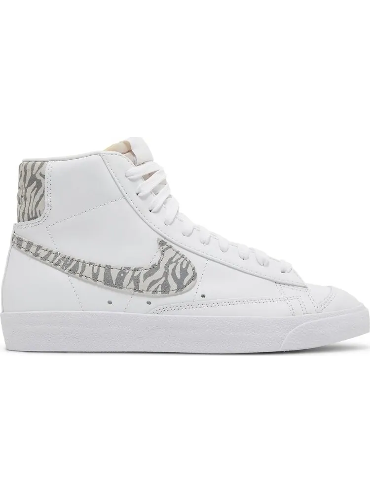 Кроссовки Nike Wmns Blazer Mid '77 SE 'Zebra' — изображение 1 из 8, белый