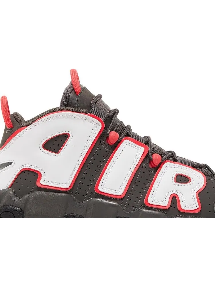 Кроссовки Nike Air More Uptempo GS 'Medium Ash Siren Red White' — изображение 2 из 8, черный