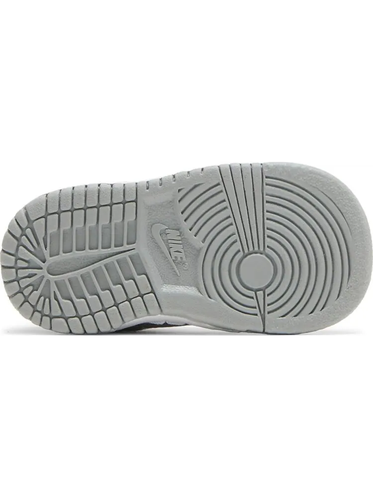 Кроссовки Nike Dunk Low TD 'Two-Toned Grey' — изображение 4 из 8, белый