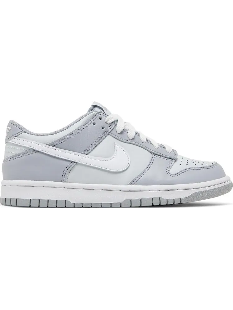 Кроссовки Nike Dunk Low GS 'Pure Platinum Wolf Grey' — изображение 1 из 8, серый