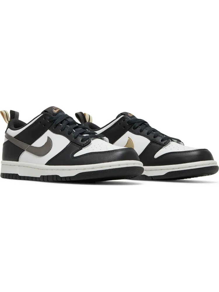 Кроссовки Nike Dunk Low GS 'Off Noir Metallic Pewter' — изображение 8 из 8, белый